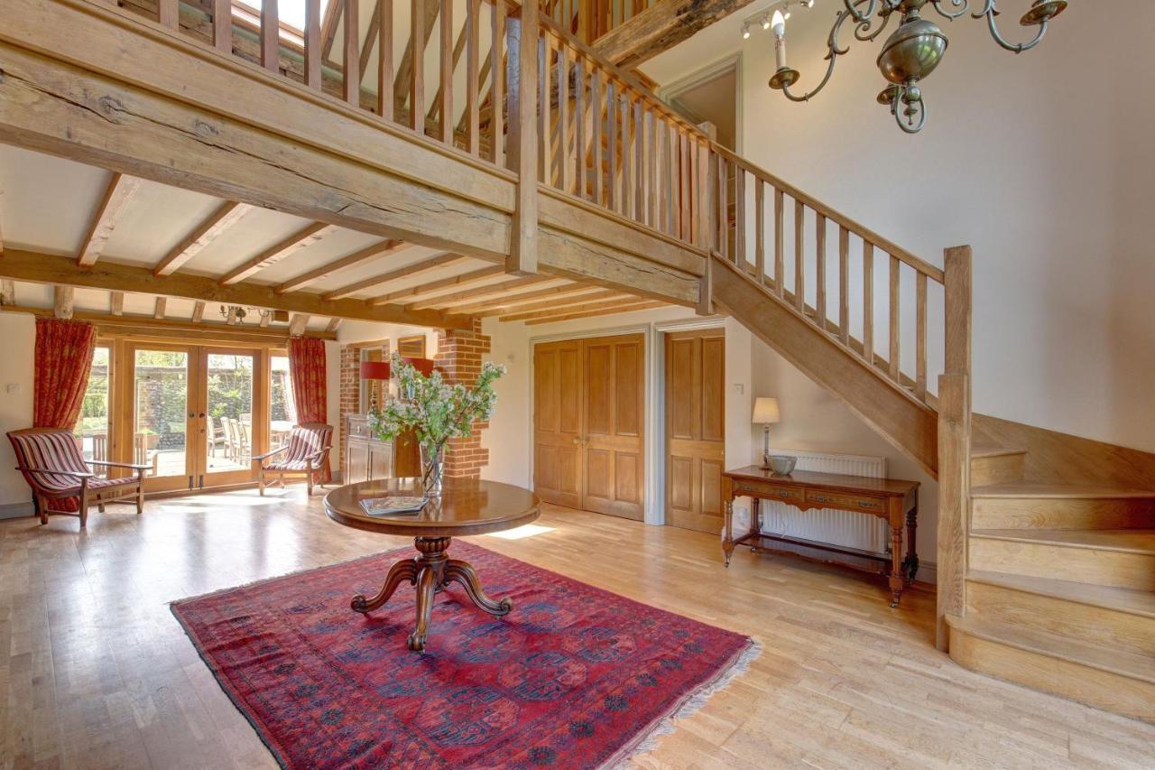 Williams Barn Villa West Beckham Exterior photo